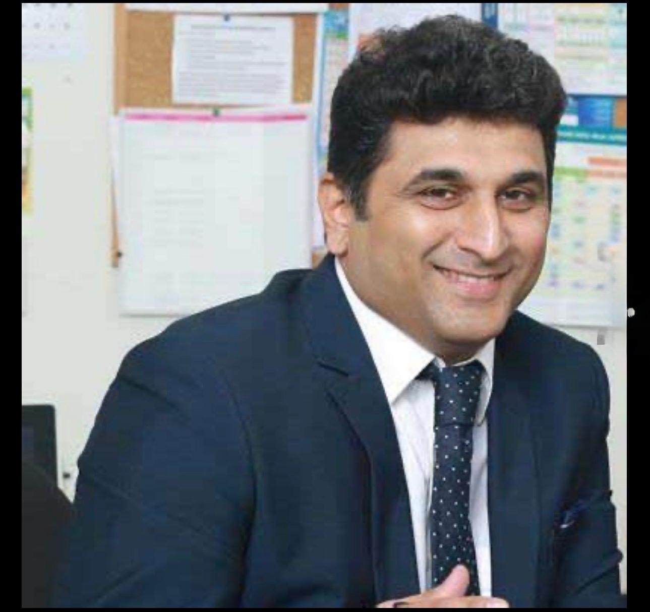 Dr Sanay Gadiyar